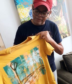 Cultura: Santê lança linha de camisetas pintadas à mão pelo artista Betto Pereira