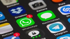 WhatsApp é principal fonte de informação do brasileiro, diz pesquisa