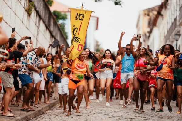 Bloco de carnaval reúne foliões na largada do carnaval em São Luís
